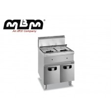 MBM1-MG7GF777-FREE STANDING LPG GAS FRYER HIGH CHIMNEY ON CLOSED STAND WITH DOORS-MBM